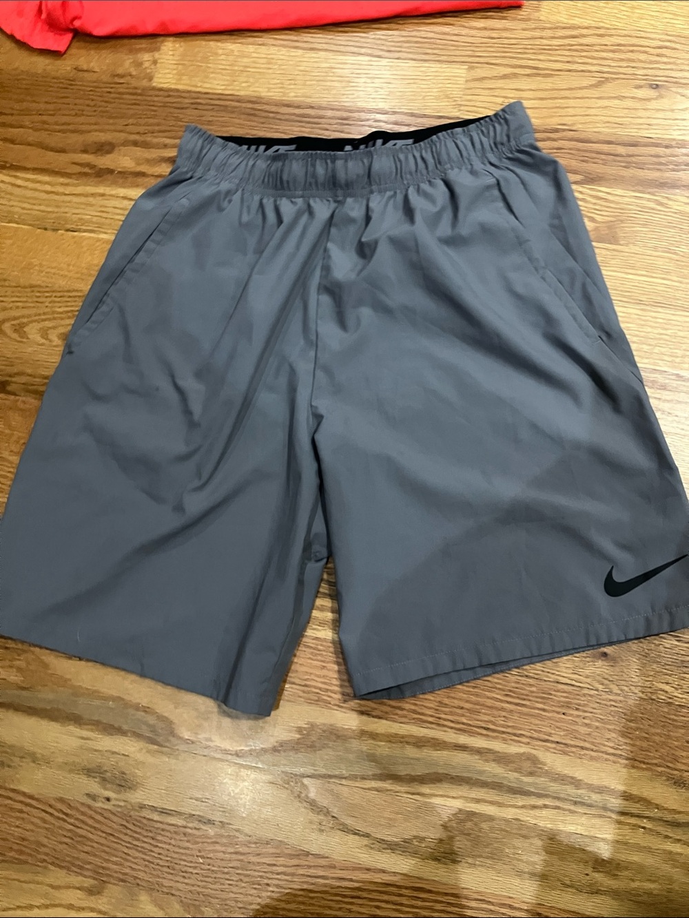 Nike Neon Coral Running Tee with Nike Gray Athletic Shorts Sz M EUC - Picture 6 of 11